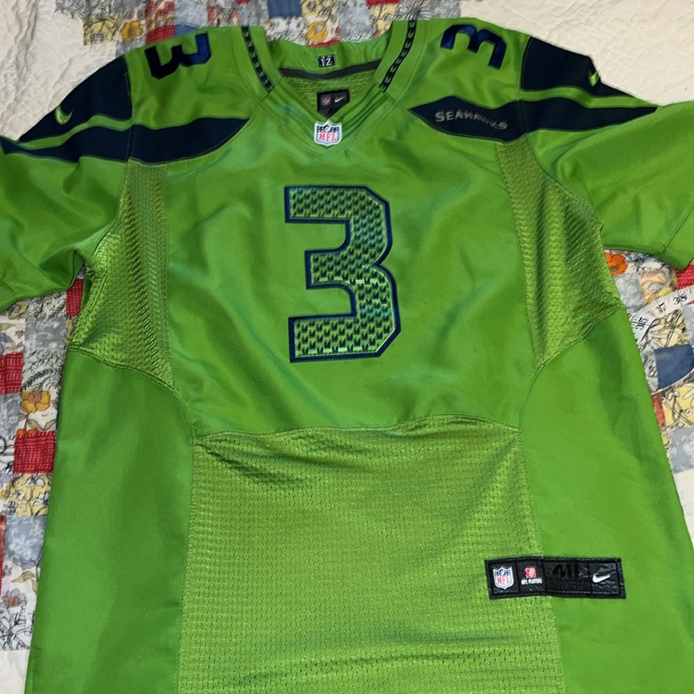 Seattle Seahawks lime green Wilson 3 jersey Nike Onfield size 48 stitched